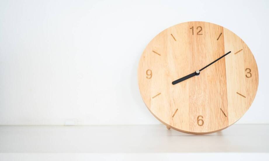 Inspiracje naturą w projektowaniu drewnianych zegarów ściennych