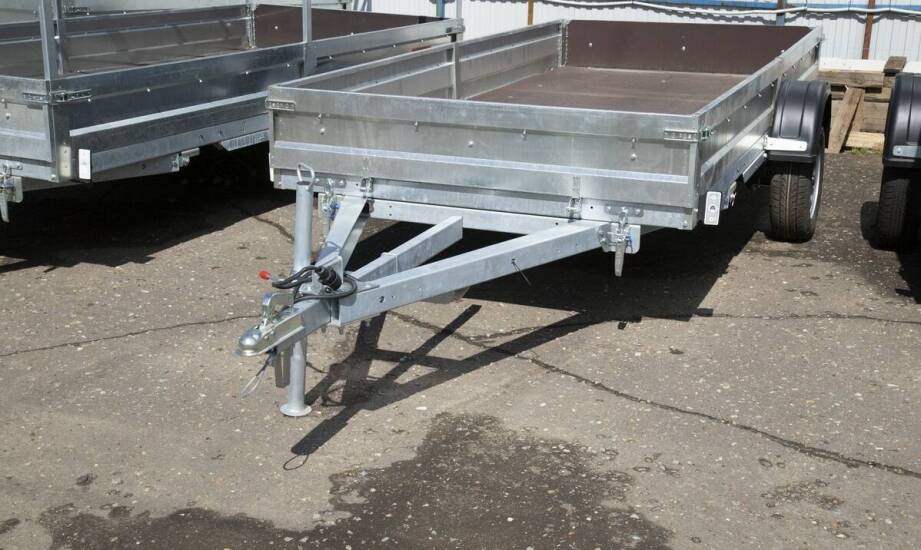 Skrzynka narzędziowa do przyczepy jako niezbędne wyposażenie dla każdego podróżnika