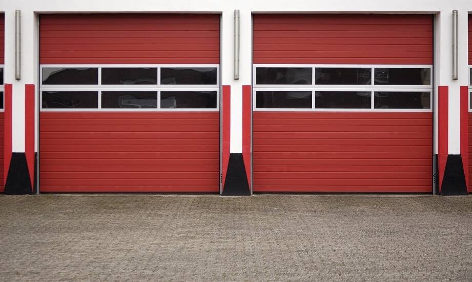 Czy rolowane bramy przeciwpożarowe mogą poprawić estetykę wnętrz komercyjnych?