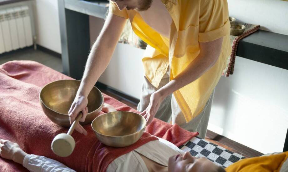Rola pracy z ciałem w procesie emocjonalnego uzdrawiania