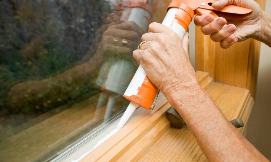 Jak zadbać o szczelność okien?