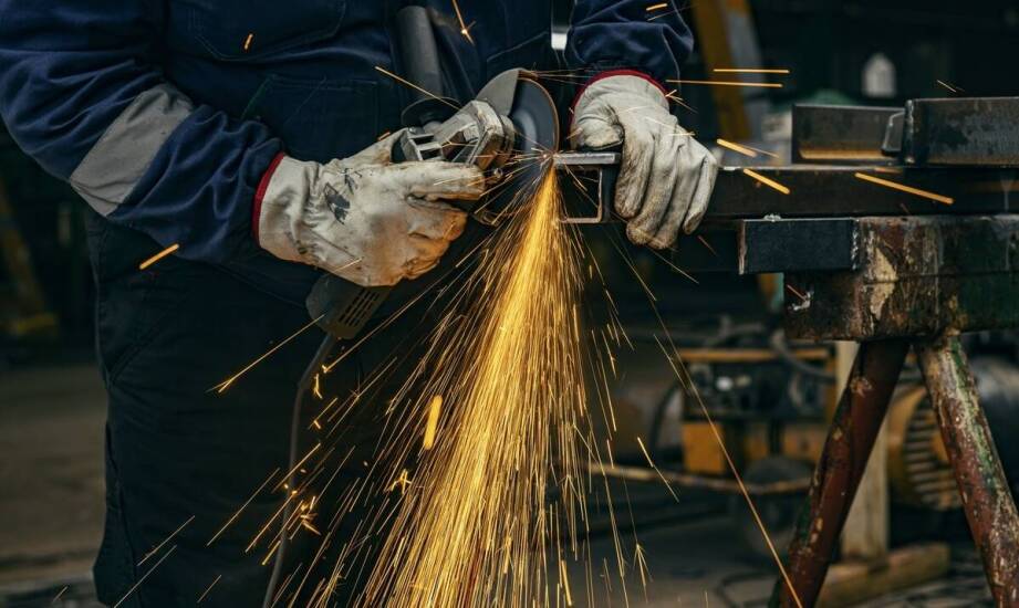 Jak zwiększyć trwałość żeliwnych odlewów dzięki odpowiedniemu szlifowaniu?