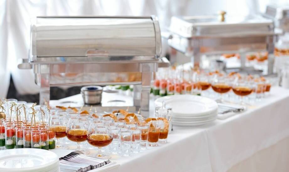 Catering okolicznościowy w Lęborku: oferta Pałacu w Godętowie