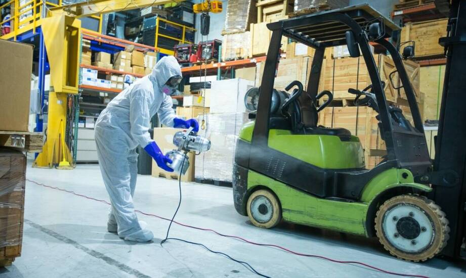 Profesjonalne czyszczenie magazynowych hal – nasze standardy higieny