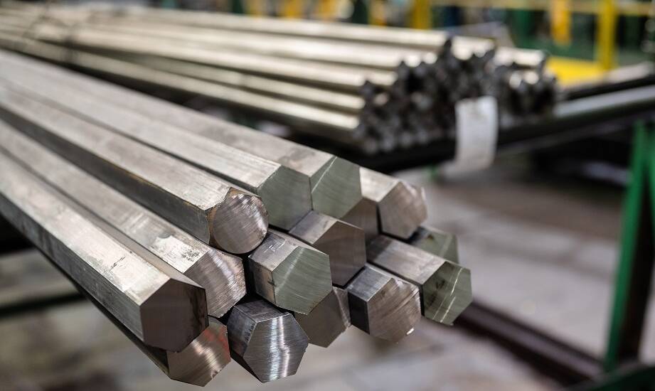 Jak hurtownia stali nierdzewnej dostosowuje ofertę do potrzeb rynku?