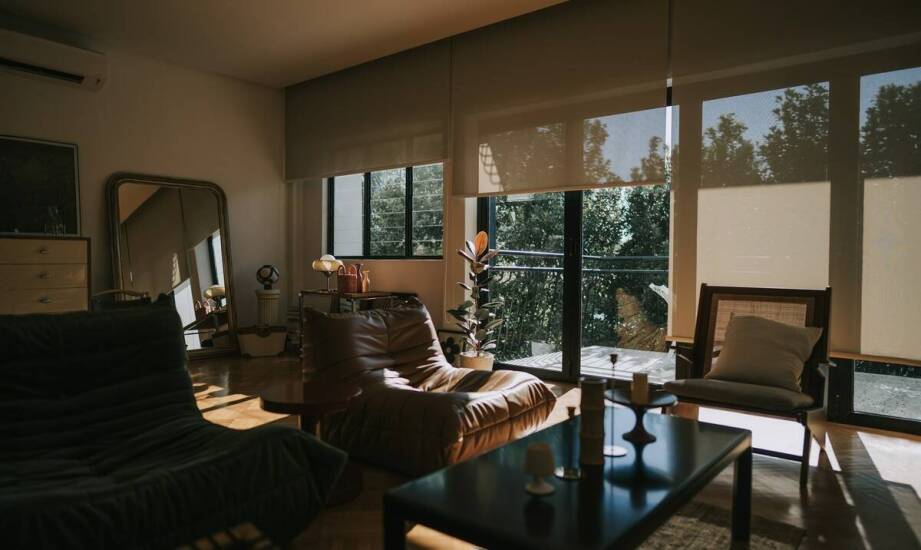 Jak poprawić estetykę wnętrza dzięki roletowej zabudowie?