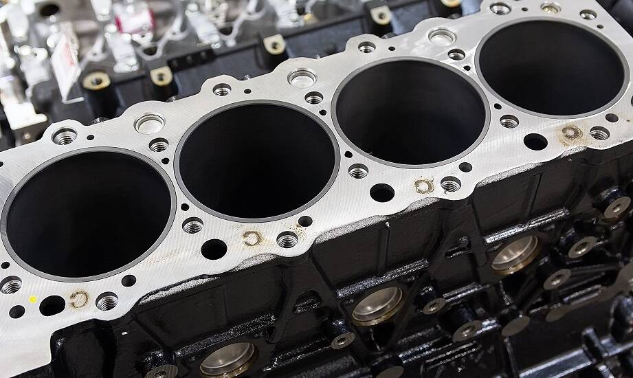 Jak osiowanie bloków przywraca pierwotne parametry pracy w silniku?