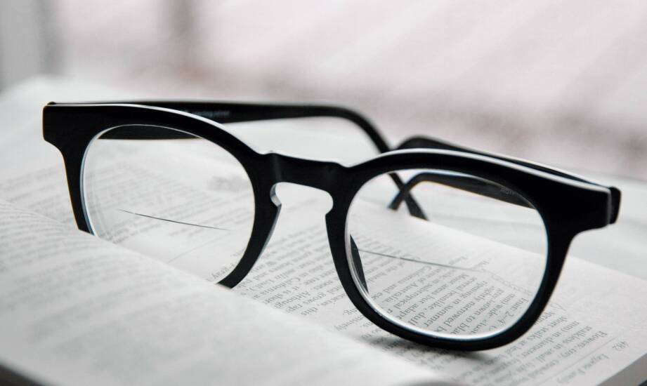 Rola progresywnych szkieł w korekcji starczowzroczności