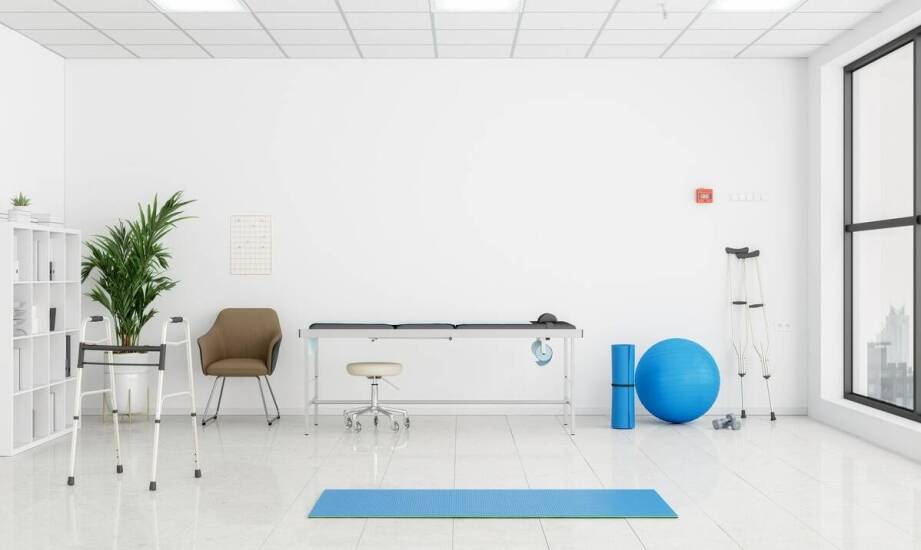 Rehabilitacja po urazach związanych z bólem ogonowej kości: co oferujemy pacjentom?