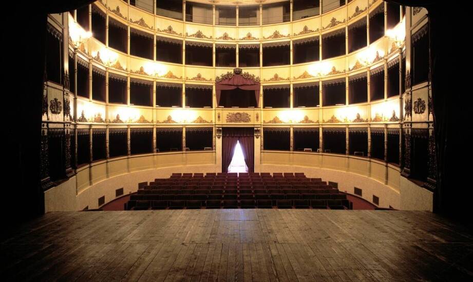 Odkrywanie oper Mozarta: jakie dzieła królują na scenie?