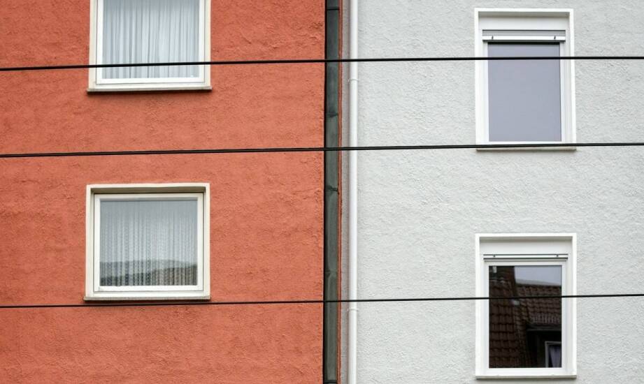 Wpływ malowania elewacji na ochronę przed atmosferycznymi warunkami