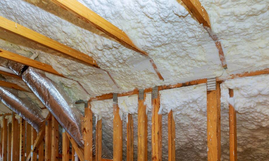 Najczęstsze błędy przy ocieplaniu poddaszy pianką poliuretanową.