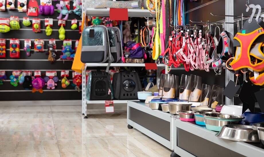 Jakie akcesoria do domu i ogrodu znajdziesz w największym zoologicznym sklepie?