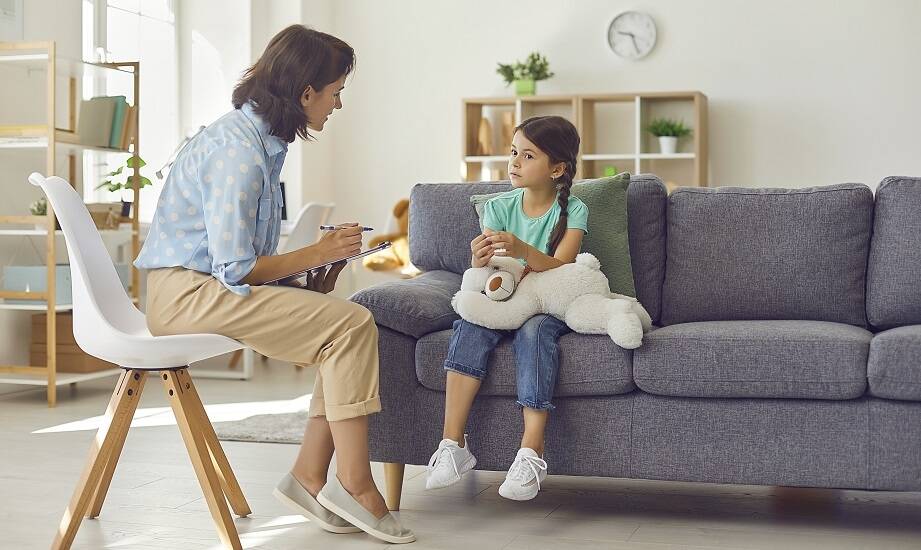 Metody pracy dziecięcego psychologa w radzeniu sobie z lękami u dzieci