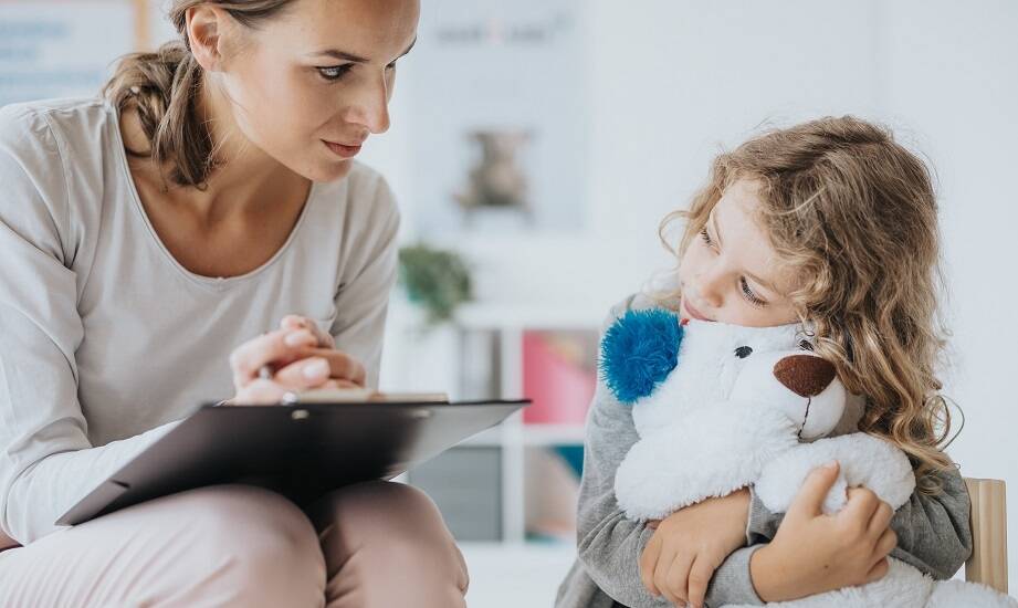 Wpływ treningów społecznych umiejętności na rozwój emocjonalny dzieci