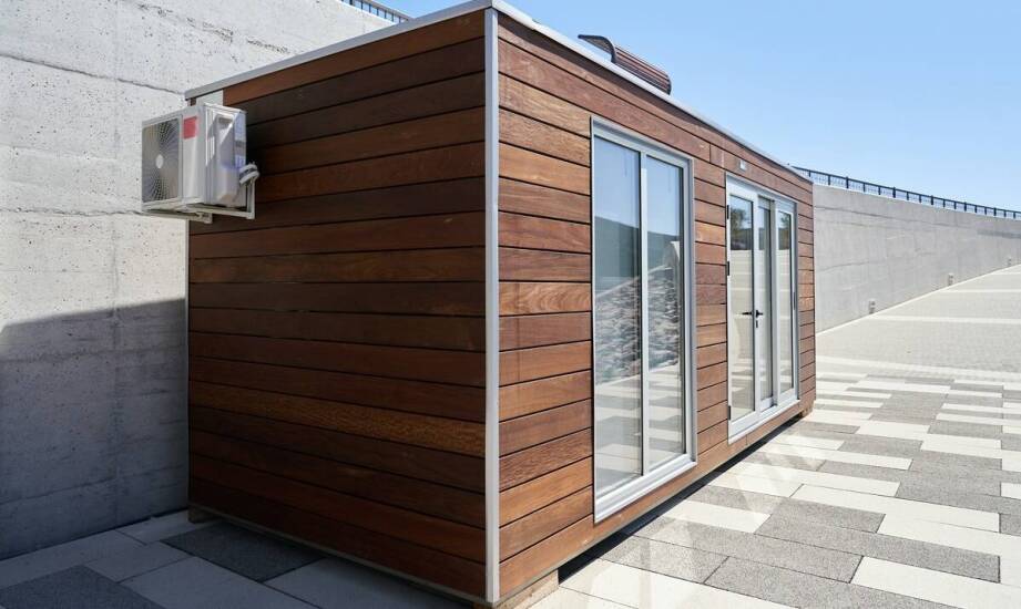 Jak zewnętrzne lamele kompozytowe mogą poprawić estetykę przestrzeni publicznych?