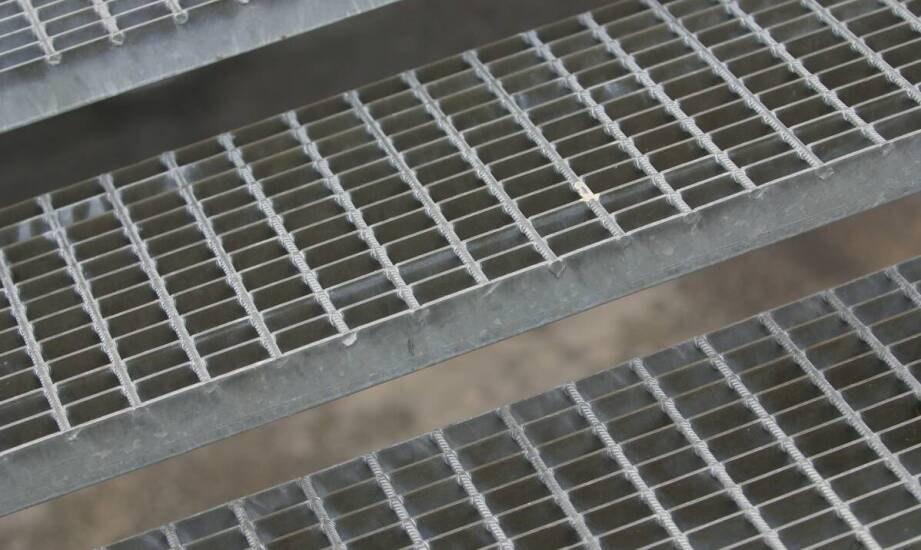 Korzyści z użycia krat Wema 1200x1000 w przemyśle ciężkim