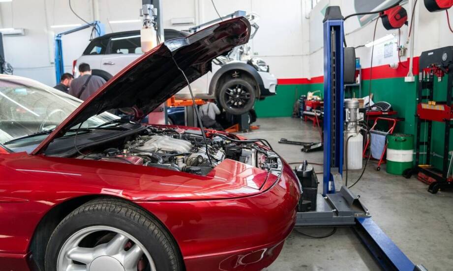 Naprawa samochodów w Tarnowie – mechanika, rozrząd, remont silnika