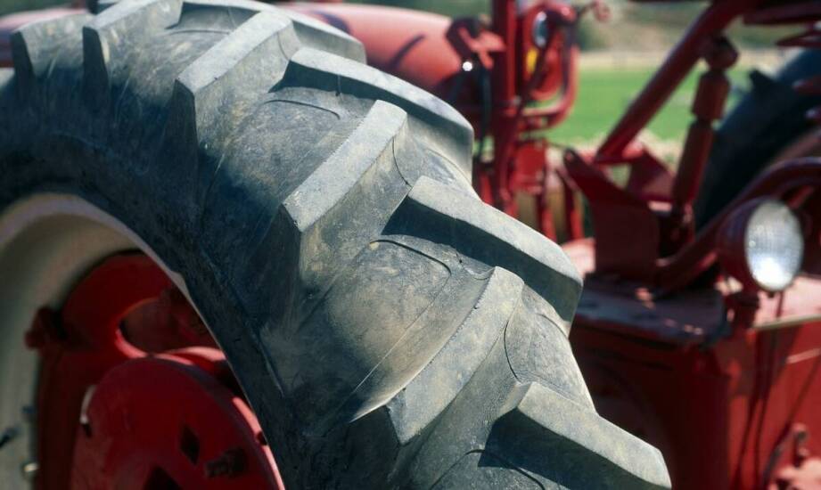 Kluczowe cechy opony 460/70R24, które wpływają na jej wydajność