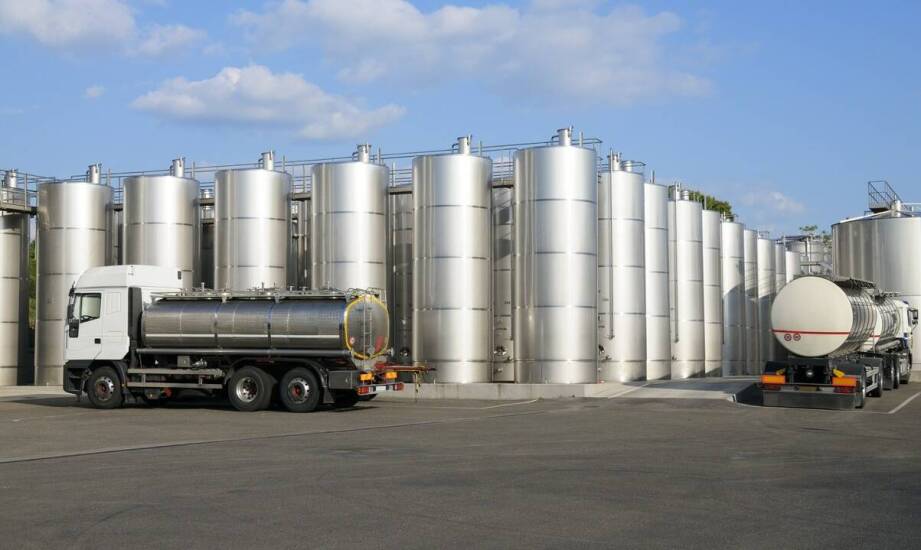 Jakie są wymagania dotyczące magazynowania drogowej solanki, aby zachować jej skuteczność?