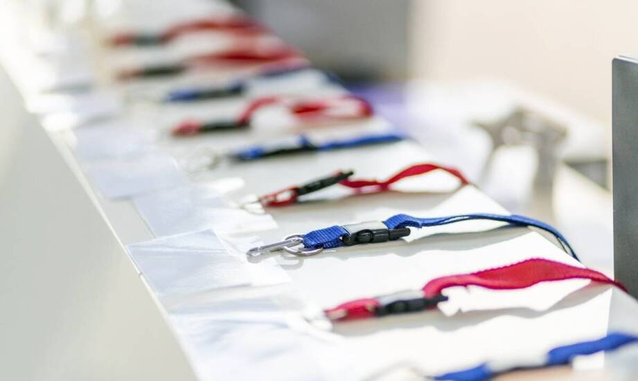 Wykorzystanie reklamowych smyczy w kampaniach społecznych