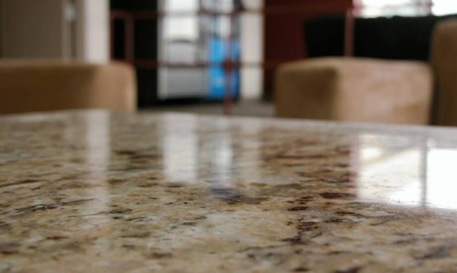 Zalety granitowych blatów w przestrzeniach komercyjnych