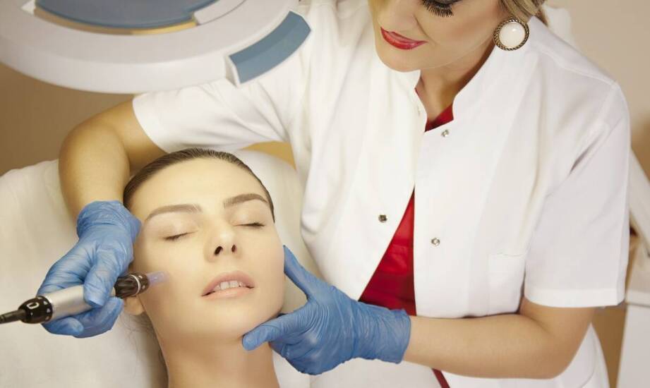 W jaki sposób można zapobiec nawrotowi przebarwień po leczeniu?