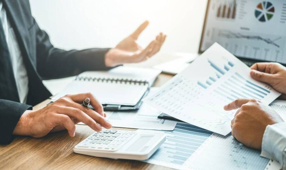 Rola finansowego doradztwa w procesie rozliczania spółek