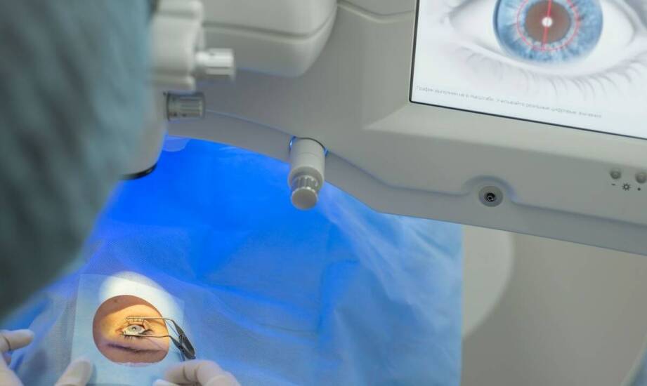 Jakie są zalety chirurgicznego leczenia oczu w chorobach?