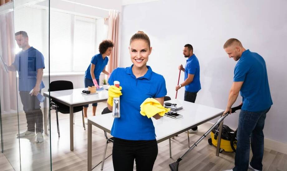 Jak organizujemy efektywne sprzątanie w biurach dużych firm?