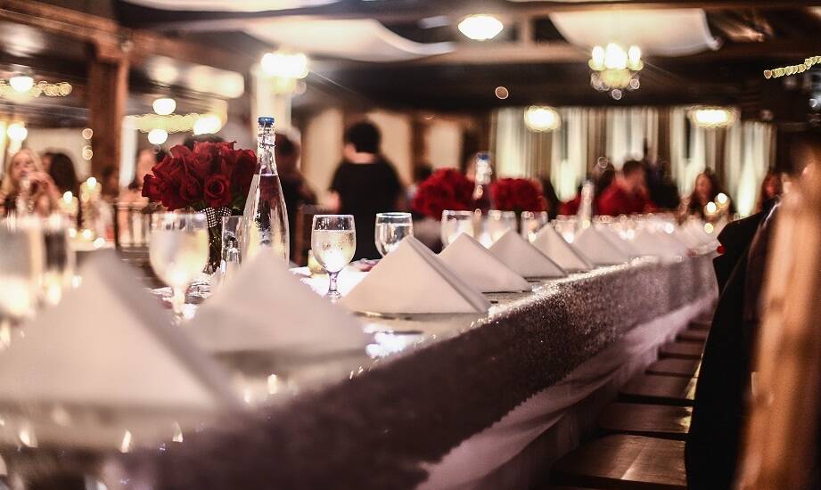 Wpływ muzyki na atmosferę firmowego bankietu