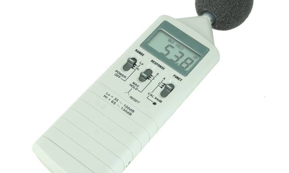 Porównanie różnych technologii w dostępnych na rynku sonometrach