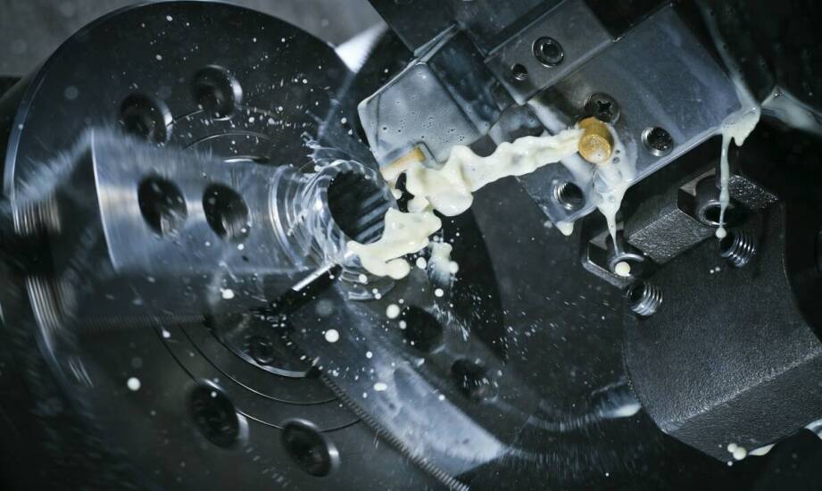 Automatyzacja procesów tokarskich a jakość detali z kolorowych metali