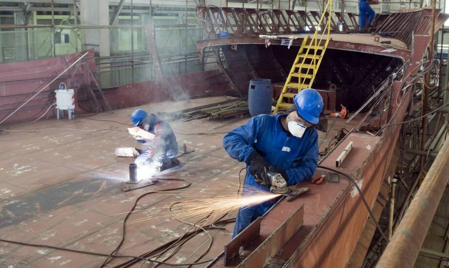 Innowacje w mechanicznej obróbce metali dla okrętowej branży