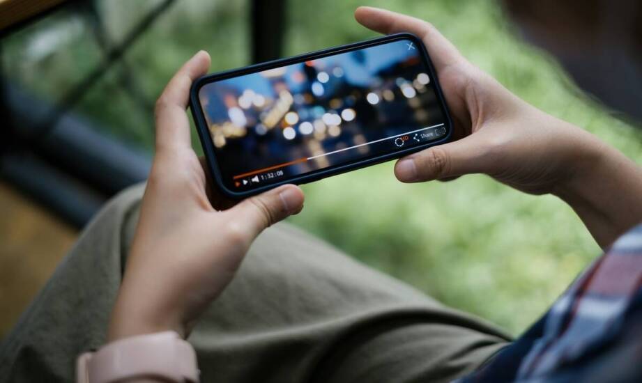 Jak reklamy na Facebooku wpływają na decyzje zakupowe u klientów?