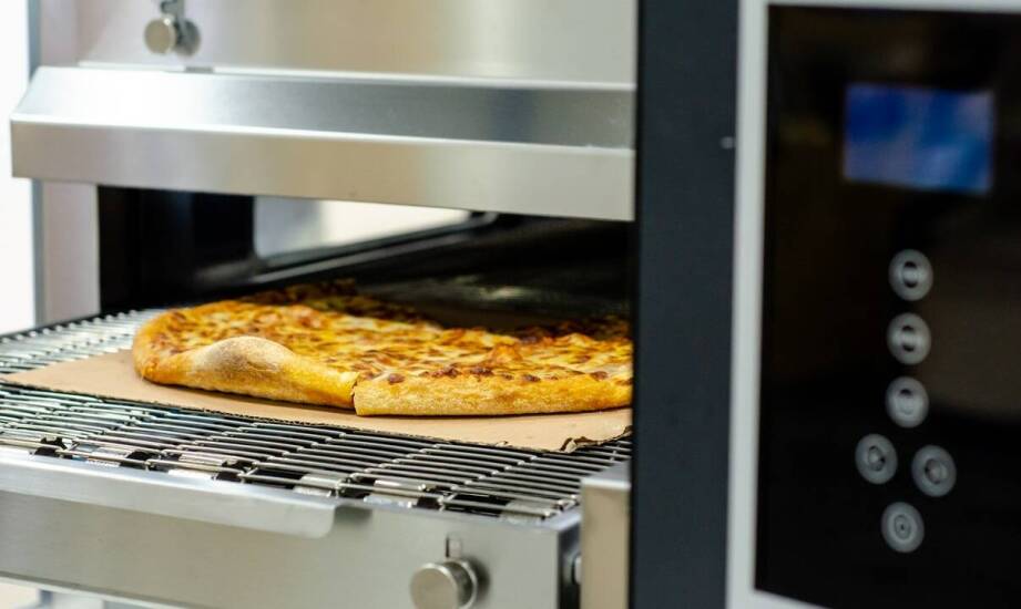Trwałość i niezawodność obrotowych pieców do pizzy