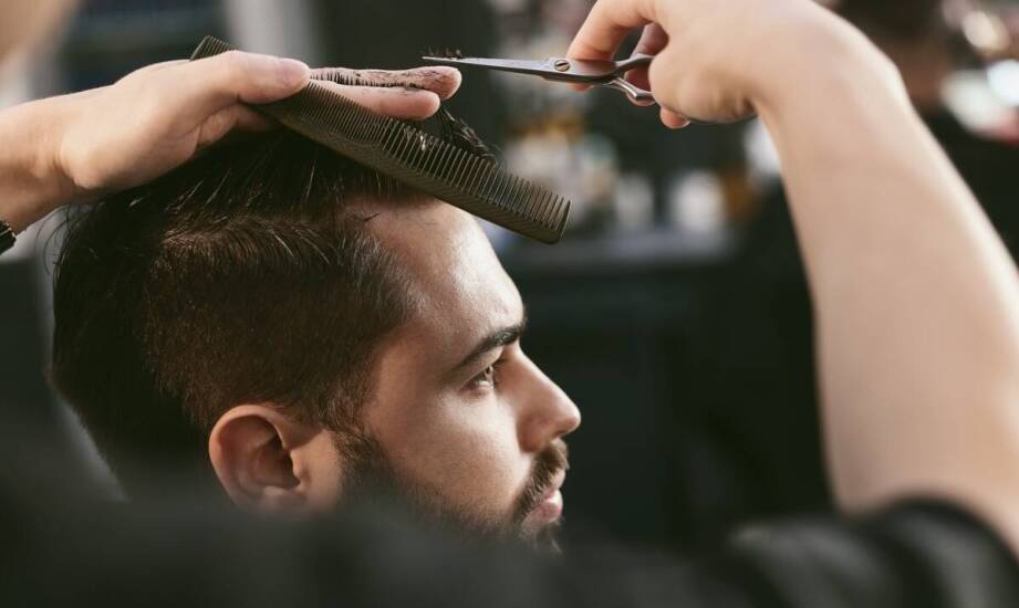 Jakie korzyści przynosi profesjonalne brody strzyżenie?