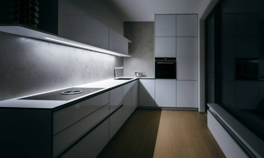 Wpływ nowoczesnej kuchennej zabudowy na estetykę wnętrza