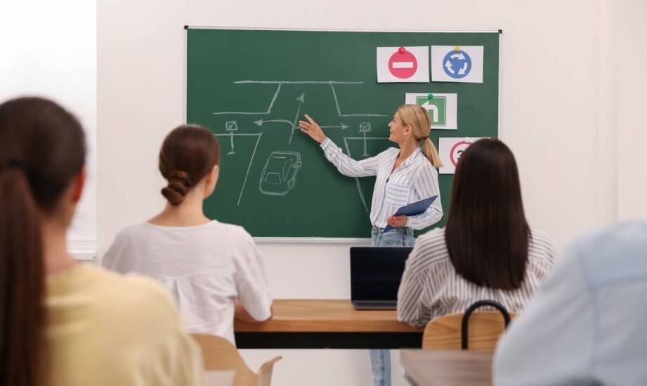 Jakie są najczęstsze pytania kursantów przed rozpoczęciem kursu w OSK w Świdniku?