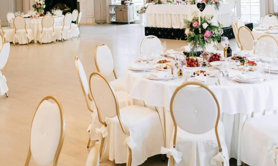 Jak zaplanować chrzciny w hotelu we Wrocławiu? Praktyczny przewodnik