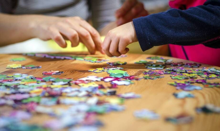 Jakie są zalety korzystania z usługi online tworzenia fotopuzzli?