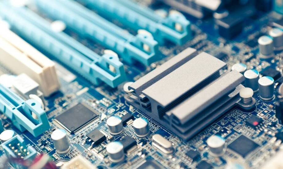 Przewodnik po wyborze serwerowych płyt głównych dla zaawansowanych technologii