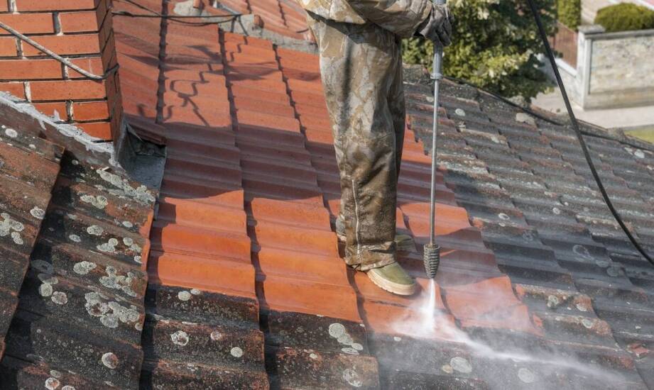 Jak skutecznie przywrócić blask dachowi dzięki wysokociśnieniowemu myciu?