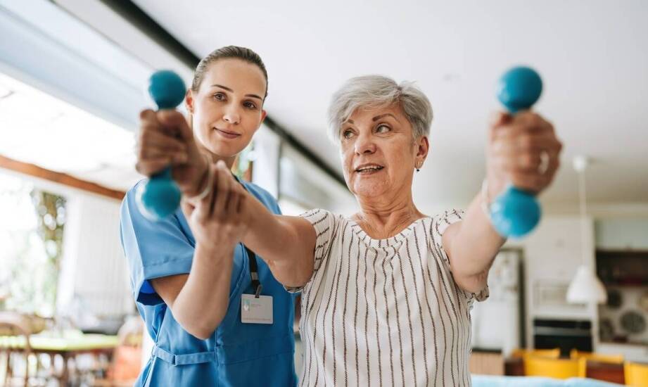 Efektywność domowej rehabilitacji dla seniorów z chorobami otępiennymi