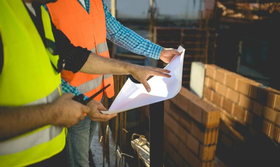 Jak inżynieryjne doradztwo wspiera zarządzanie harmonogramem budowy?