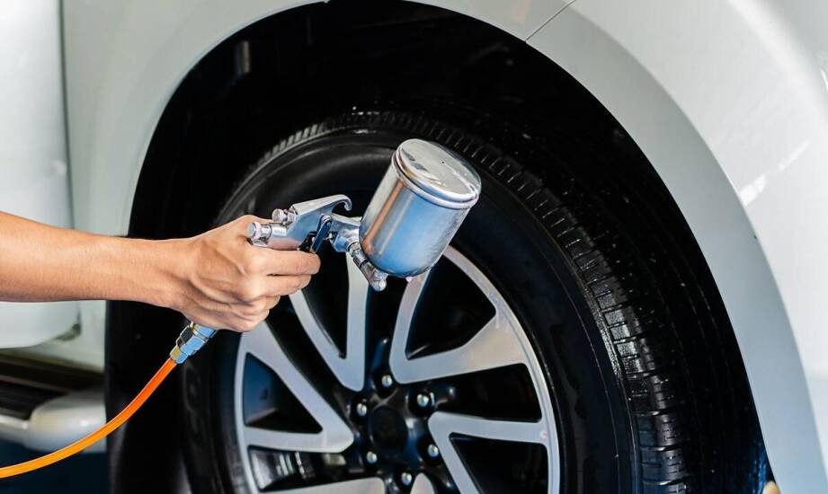 Wybór odpowiedniej farby do specyficznych typów felg.