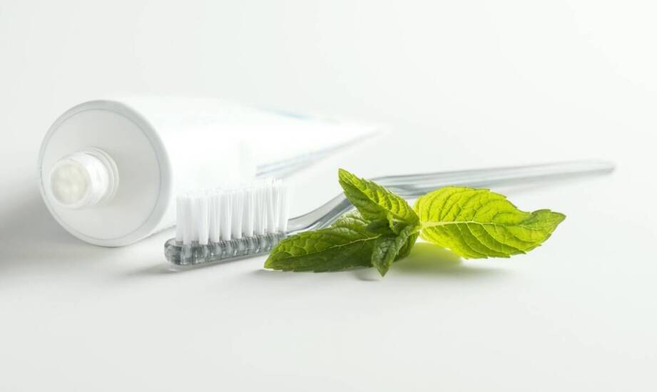 Jak pasty do zębów z chlorheksydyną wpływają na zdrowie jamy ustnej?