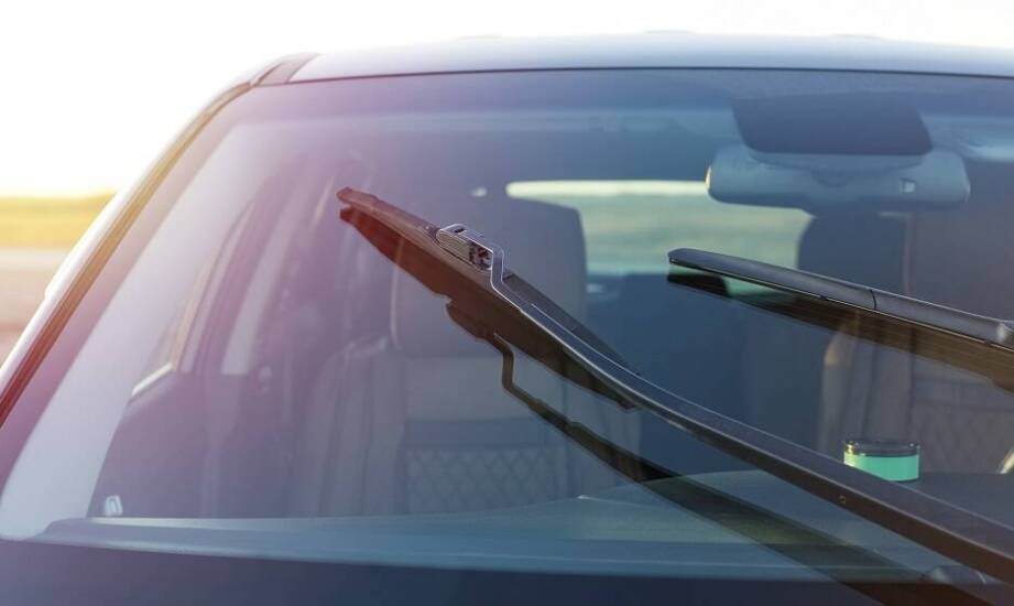 Dlaczego szyba samochodowa z funkcją ogrzewania jest niezbędna zimą?