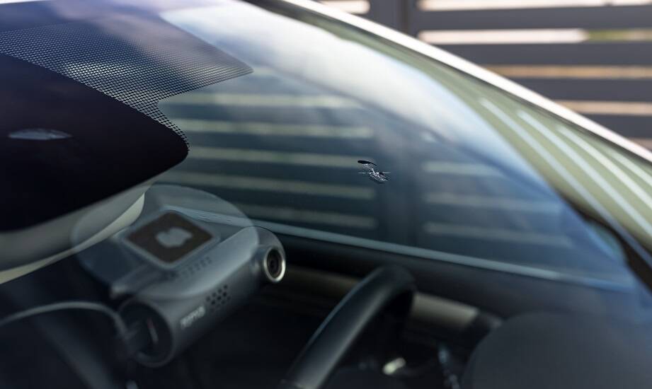 Jak odprysk na szybie może wpłynąć na działanie systemu ADAS?