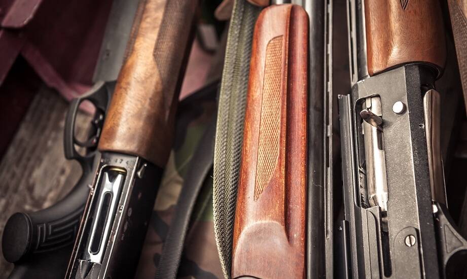 Jakie karabiny i pistolety oferuje myśliwski sklep?